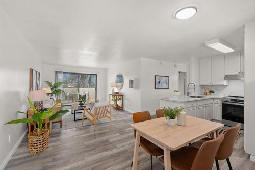 215-2605 Pico Pl, San Diego, CA, 92109 | Card Image