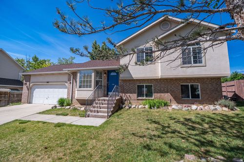 587 Eastpointe Cir, North Salt Lake, UT, 84054-1954 | Card Image