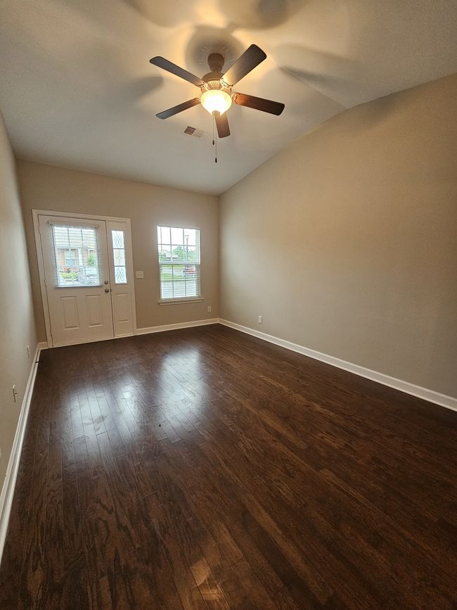 APT-111 - 1040 Charlie Daniels Pkwy, Condo with 2 bedrooms, 2 bathrooms and 2 parking in Mount Juliet TN | Image 5