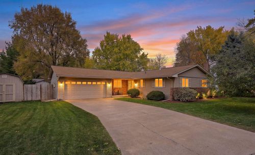 11209 Carver Ct, Burnsville, MN, 55337-1003 | Card Image