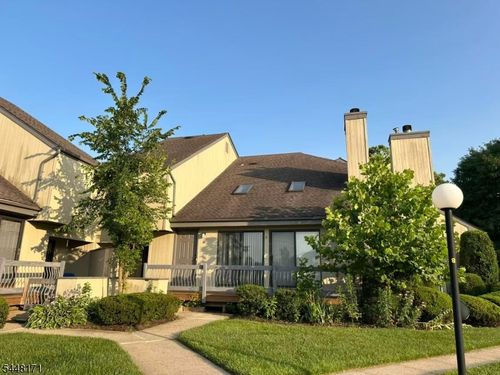 28 Spencer St, Somerset, NJ, 08873-4681 | Card Image