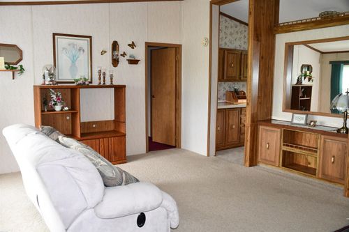 10805 Wilkes Rd, Brockway, MI, 48097-3809 | Card Image