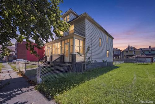 19 Linden St, River Rouge, MI, 48218-1346 | Card Image