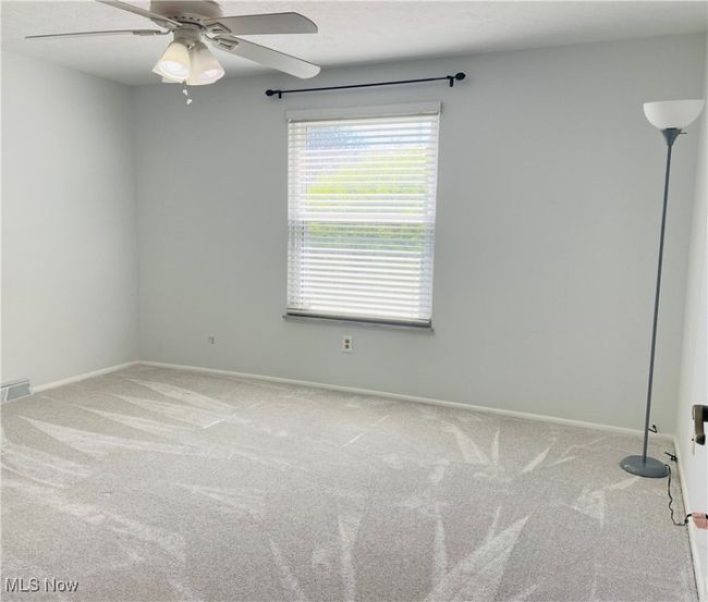 56 - 8870 Holly Ln, Condo with 3 bedrooms, 2 bathrooms and null parking in Olmsted Falls OH | Image 17