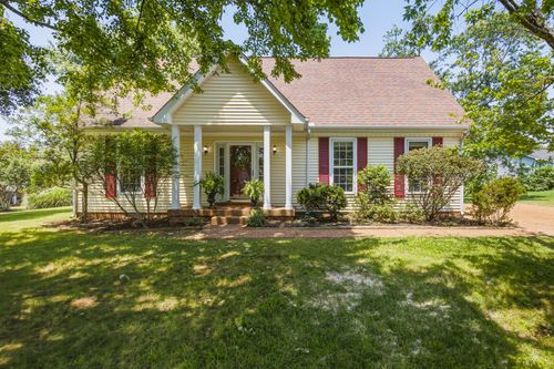 1201 Reelfoot Cir, Nashville, TN, 37214-4056 | Card Image