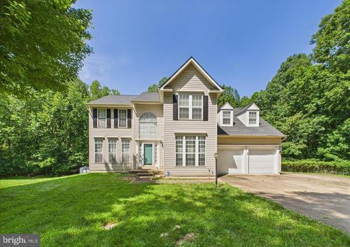 4690 Pearson Dr, WOODBRIDGE, VA, 22193-5400 | Card Image