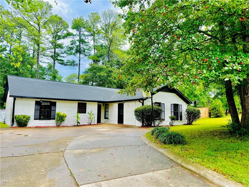 Westberry Ln, Norcross, GA 30071