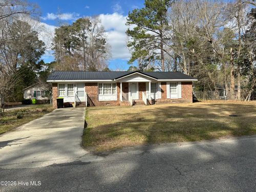 221 E Lewis St, Whiteville, NC, 28472-4251 | Card Image