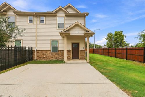 b-913 Turner Dr, Houston, TX, 77076-5240 | Card Image