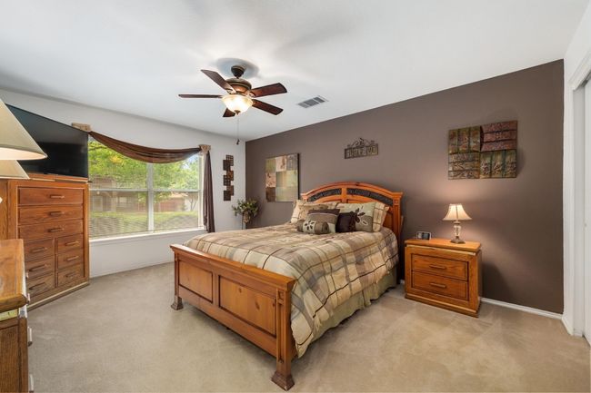 903 E Olympic Dr, House other with 3 bedrooms, 2 bathrooms and 2 parking in Pflugerville TX | Image 26