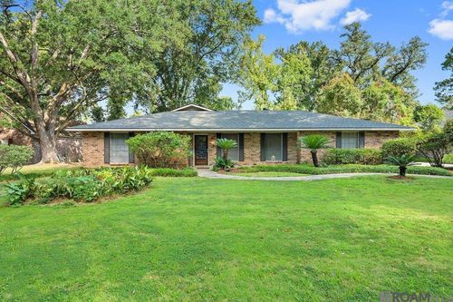 9141 Woodbine St, Baton Rouge, LA, 70815-4084 | Card Image