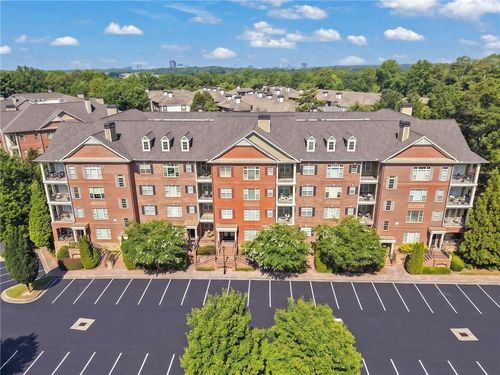 4204-2300 Peachford Rd, Dunwoody, GA, 30338-7151 | Card Image