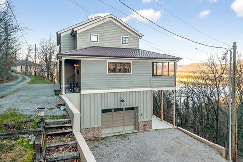 3379 Austin Bottom Rd, Baxter, TN, 38544-6824 | Card Image