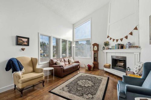 311 Fonda Way Se, Calgary, AB, T2A5W1 | Card Image