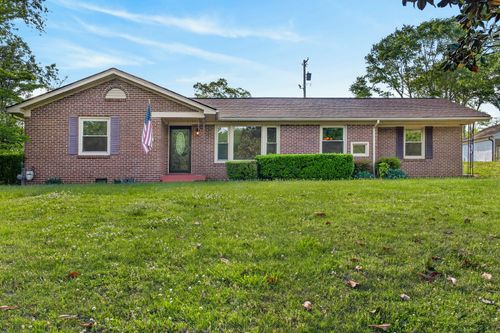 410 Sherwood Dr, Clarksville, TN, 37043-6622 | Card Image
