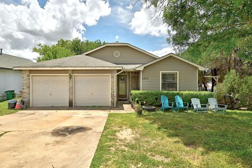 1301 Dominique Dr, Austin, TX, 78753-6835 | Card Image