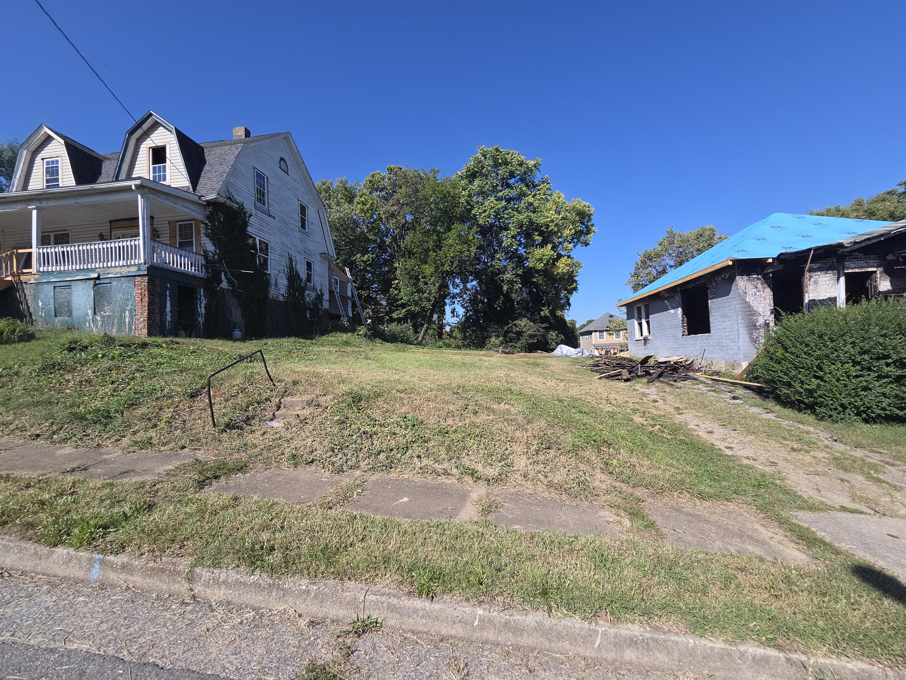 Land in Roanoke