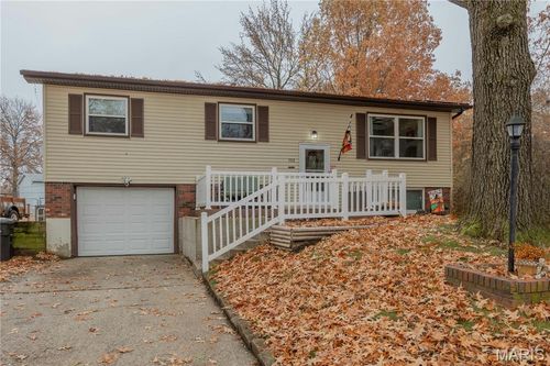 702 Saint Anthony Dr, Godfrey, IL, 62035-2146 | Card Image