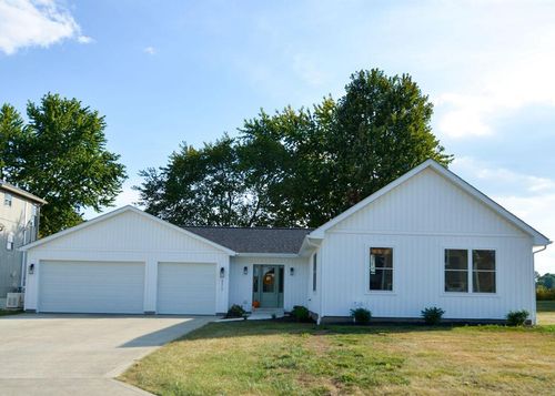 3317 S Bank Rd Ne, Millersport, OH, 43046-8043 | Card Image
