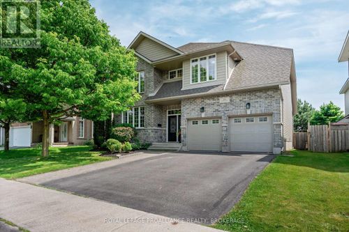 414 Cavendish Crescent, Kingston (City Northwest), ON, K7P3E3 | Card Image