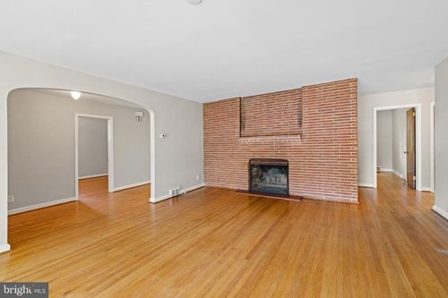 211 Kent Rd, WYNCOTE, PA, 19095-1814 | Card Image