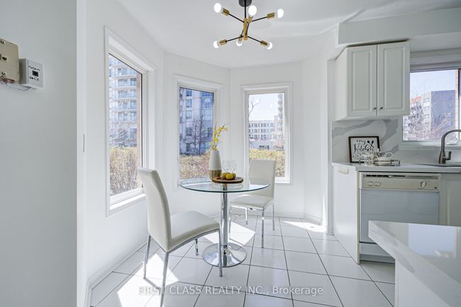 202 - 28 Rosebank Dr, Condo with 3 bedrooms, 3 bathrooms and 2 parking in Scarborough ON | Image 12