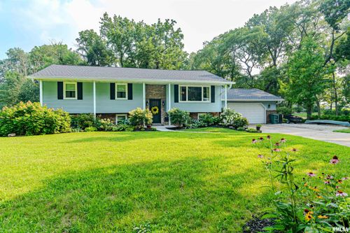 3805 Garden Ct, Pekin, IL, 61554-8116 | Card Image