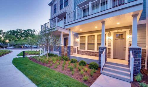 1106 Eldridge Ln, Elmhurst, IL, 60126-6601 | Card Image