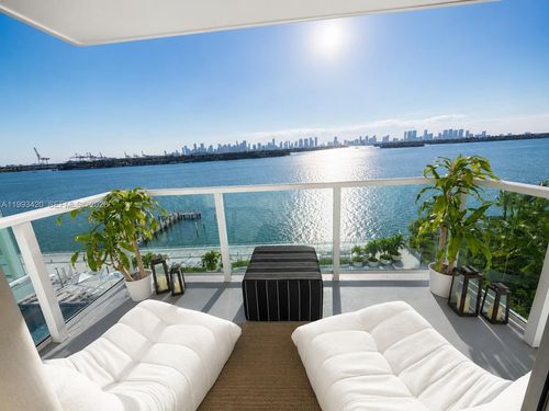 apt-712-1000 West Ave, Miami Beach, FL, 33139-4721 | Card Image