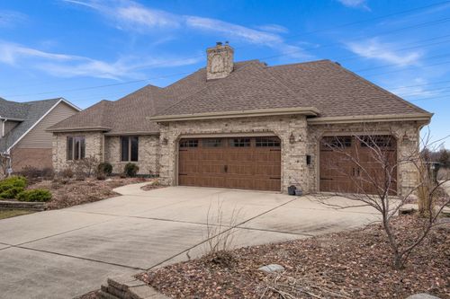 11042 Mayflower Ln, Orland Park, IL, 60467-7616 | Card Image