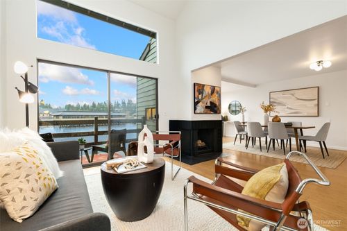 apt-208-7 Lake Bellevue Dr, Bellevue, WA, 98005-2425 | Card Image