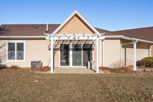 4125 Autumn Ridge Road, Cedar Falls, IA, 50613 | Card Image