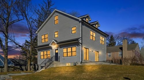 4 Hilltop Way, Essex Fells, NJ, 07021-1105 | Card Image