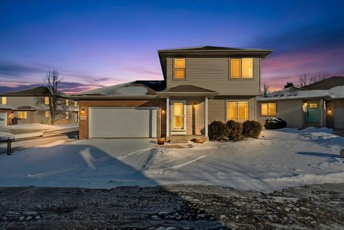 550 Lexington Dr, Oregon, WI, 53575-3516 | Card Image