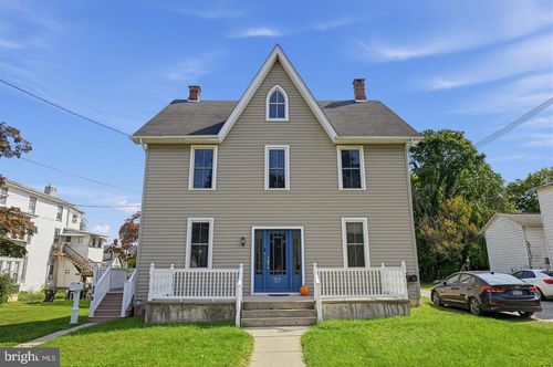 45 N 3rd St, Oxford, PA, 19363-1589 | Card Image