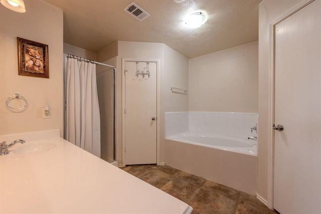 12718 Saibaba Dr, House other with 4 bedrooms, 2 bathrooms and null parking in Houston TX | Image 17