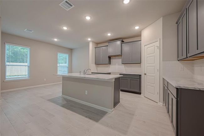 27335 Axis Deer Trl, House other with 3 bedrooms, 3 bathrooms and 2 parking in Magnolia TX | Image 4