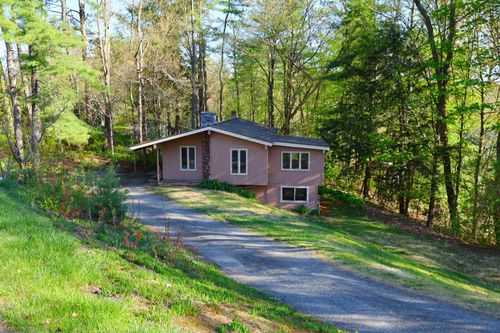 38 Marshall Avenue, Hartford, VT, 05001 | Card Image