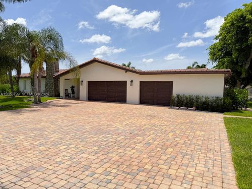 10950 Sw 40th Ct, Davie, FL, 33328-2143 | Card Image