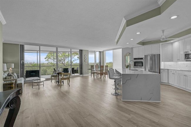 UNIT-404 - 385 N Point Rd, Condo with 3 bedrooms, 3 bathrooms and null parking in OSPREY FL | Image 7