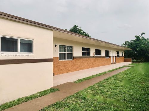 4-609 Nw 2nd Ave, Hallandale Beach, FL, 33009-3379 | Card Image