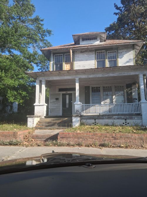 1955 Russell St, Orangeburg, SC, 29115-5582 | Card Image