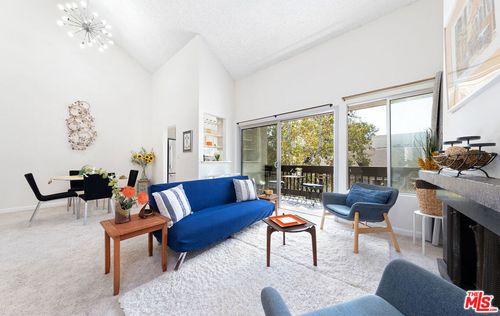 11301 Summertime Ln, Culver City, CA, 90230-4522 | Card Image