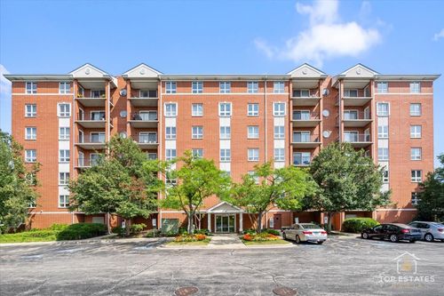 3-604-190 N Milwaukee Ave, Wheeling, IL, 60090-3079 | Card Image