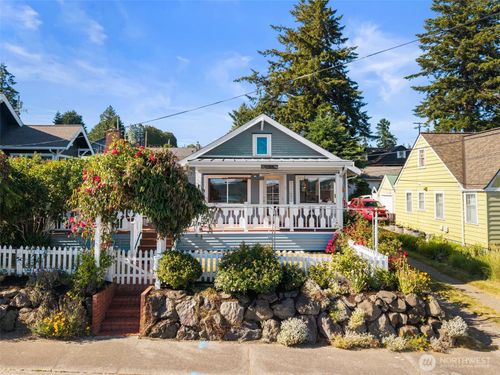2708 E 10th Street, Bremerton, WA, 98310 | Card Image