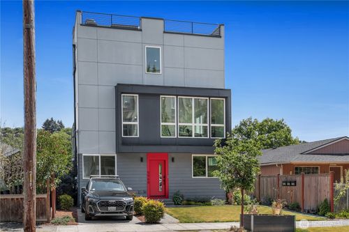 5560 15th Ave S, Seattle, WA, 98108-2822 | Card Image