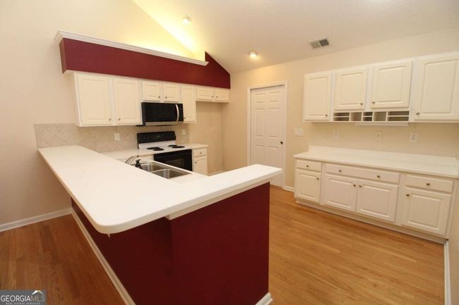 1107 Sweet Apple Cir, Condo with 2 bedrooms, 2 bathrooms and null parking in Alpharetta GA | Image 12