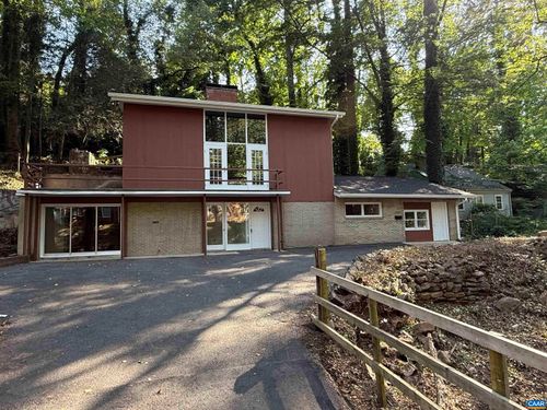 536 Valley Rd, CHARLOTTESVILLE, VA, 22903-3233 | Card Image
