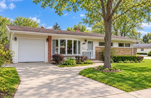1046 Midway Rd, Northbrook, IL, 60062-3936 | Card Image