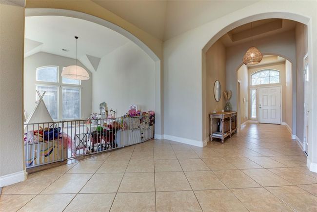 2407 Lost Bridge Ln, House other with 4 bedrooms, 2 bathrooms and 2 parking in Pearland TX | Image 5